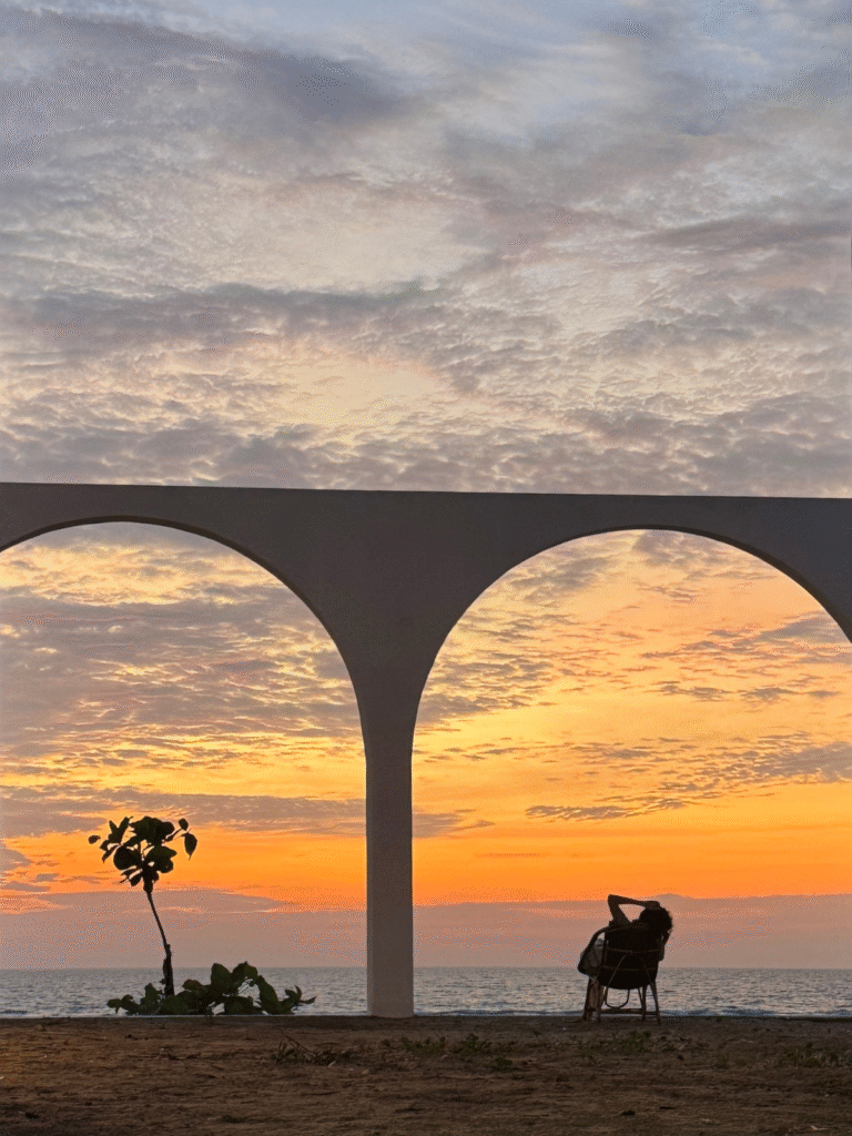 Borrbo Beach Hostel en Gokarna, alojamiento frente al mar durante el retiro de yoga en India